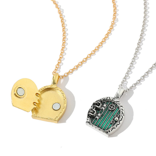Hobbit Hole, Lord of The Rings Pendant Locket Necklace