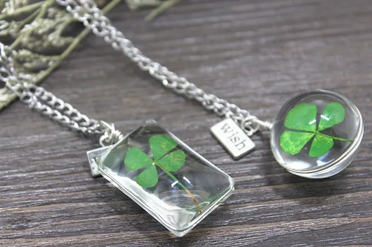 Four (4) Leaf Clover Lucky Necklace, Wish Pendant
