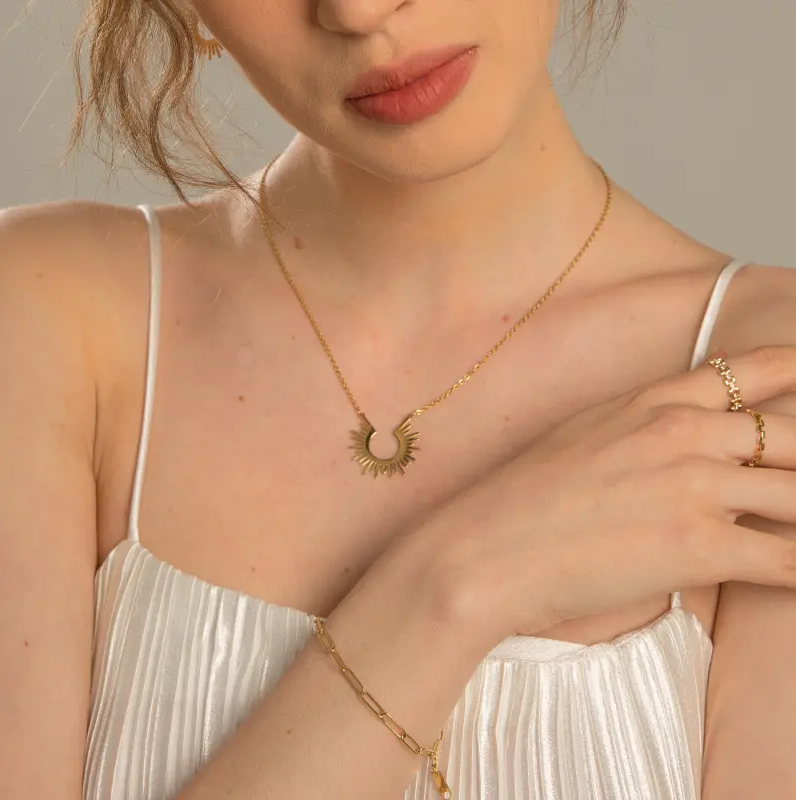 Sun Ray Necklace - Minimalist Design
