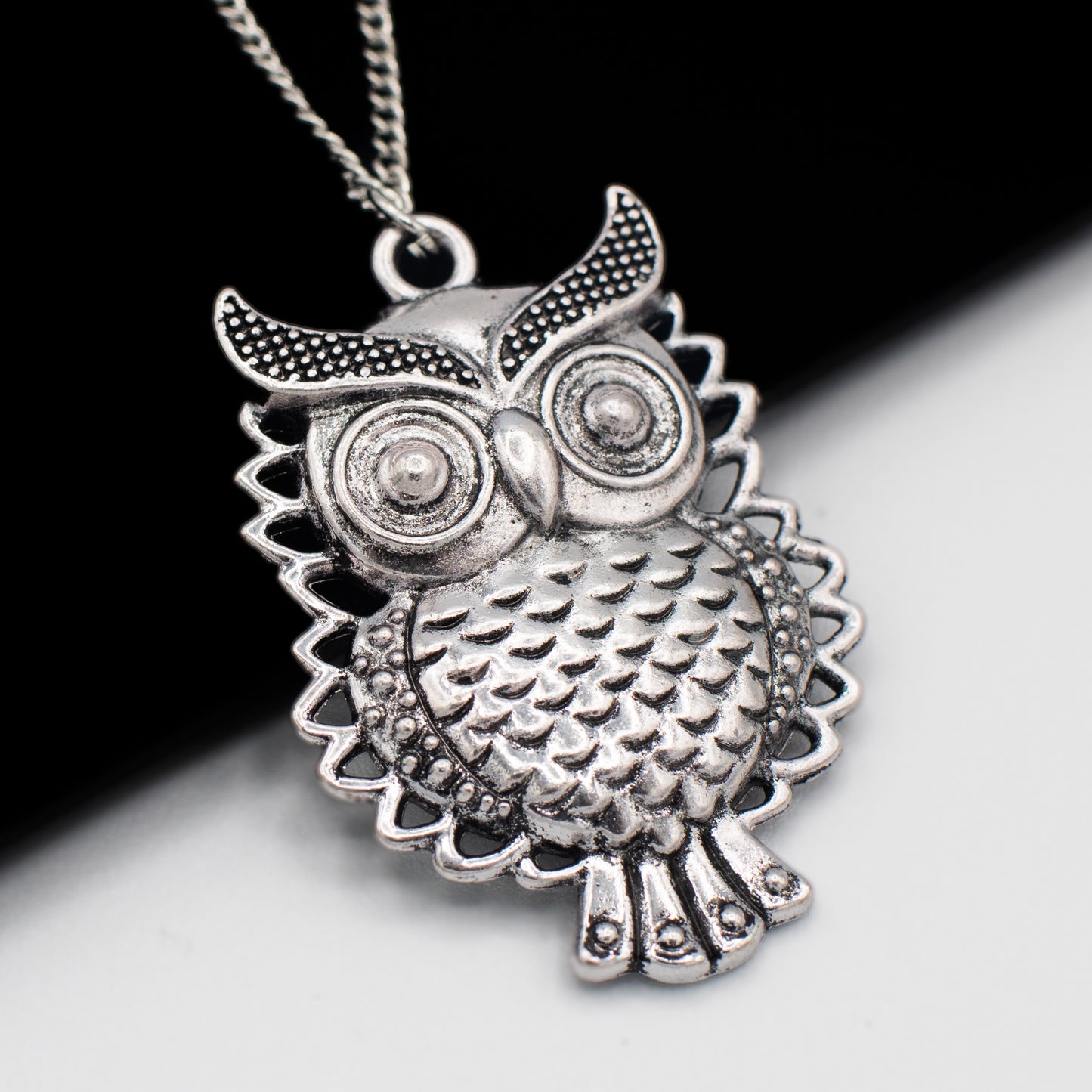 Stylish Silver Owl Pendant Necklace