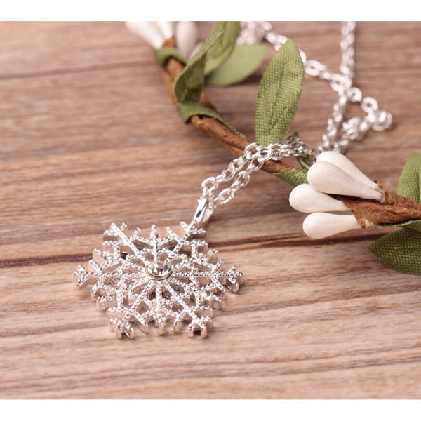 Winter Silver Snowflake Necklace