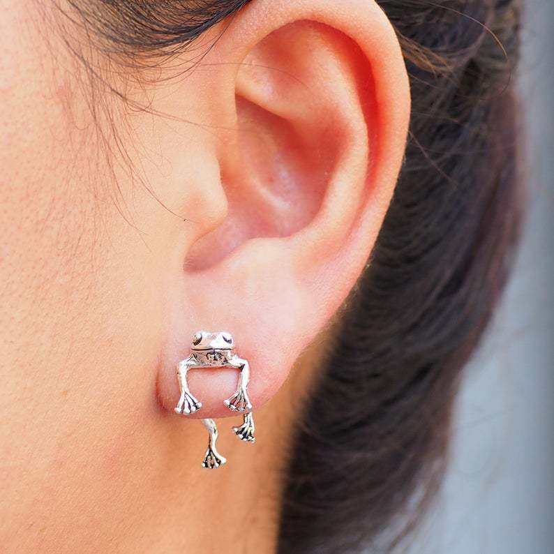 Pair of Cute Green Frog Stud Earrings
