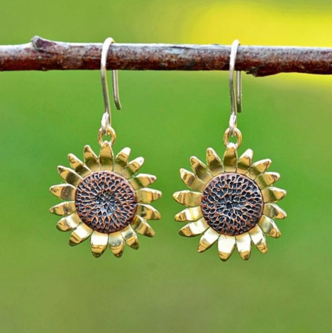 Golden Sunflower Simple Earrings