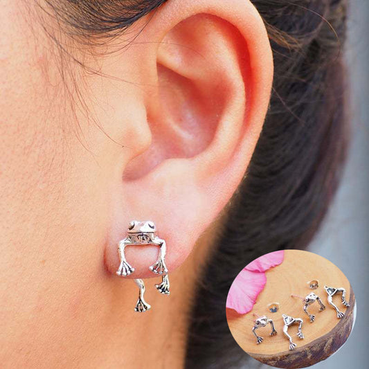 Pair of Cute Silver Frog Stud Earrings