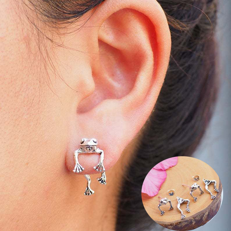 Pair of Cute Green Frog Stud Earrings